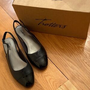 Trotters Elegant Black Slingback Heels